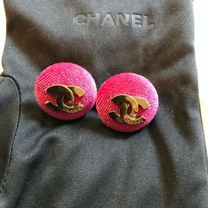 Fashion earrings never been worn